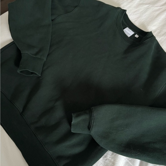Aritzia Crewneck - Picture 2 of 4